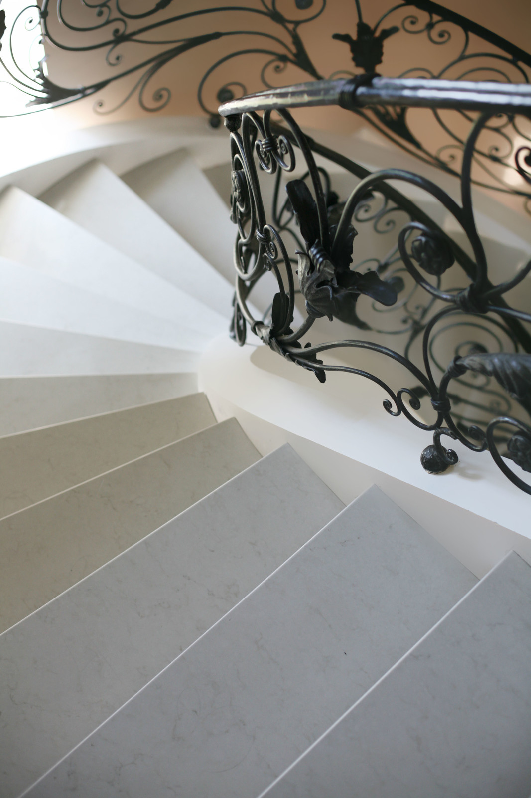 Лестница из кварца в ДНП "Весна"