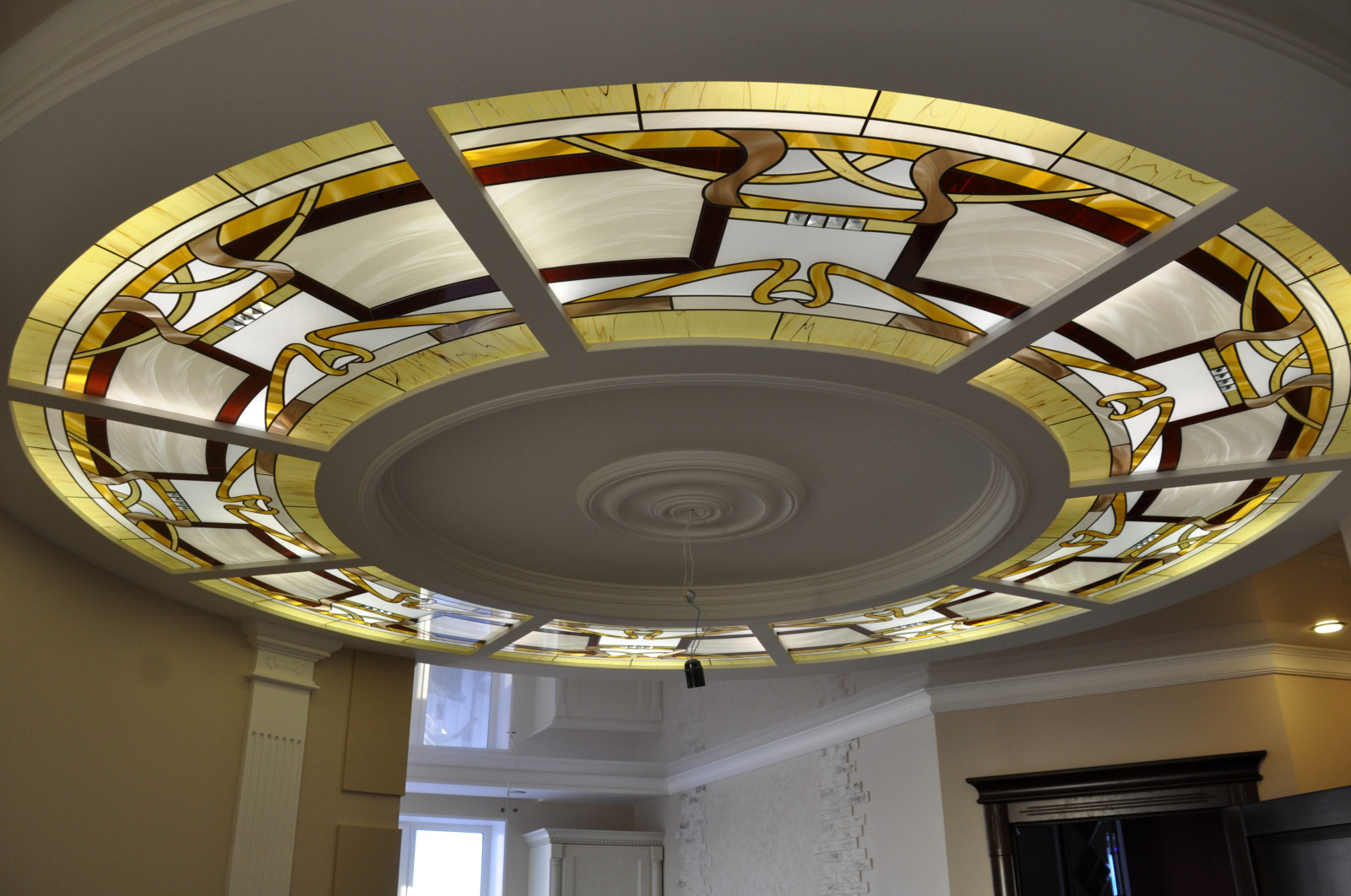 Обложка проекта: потолок