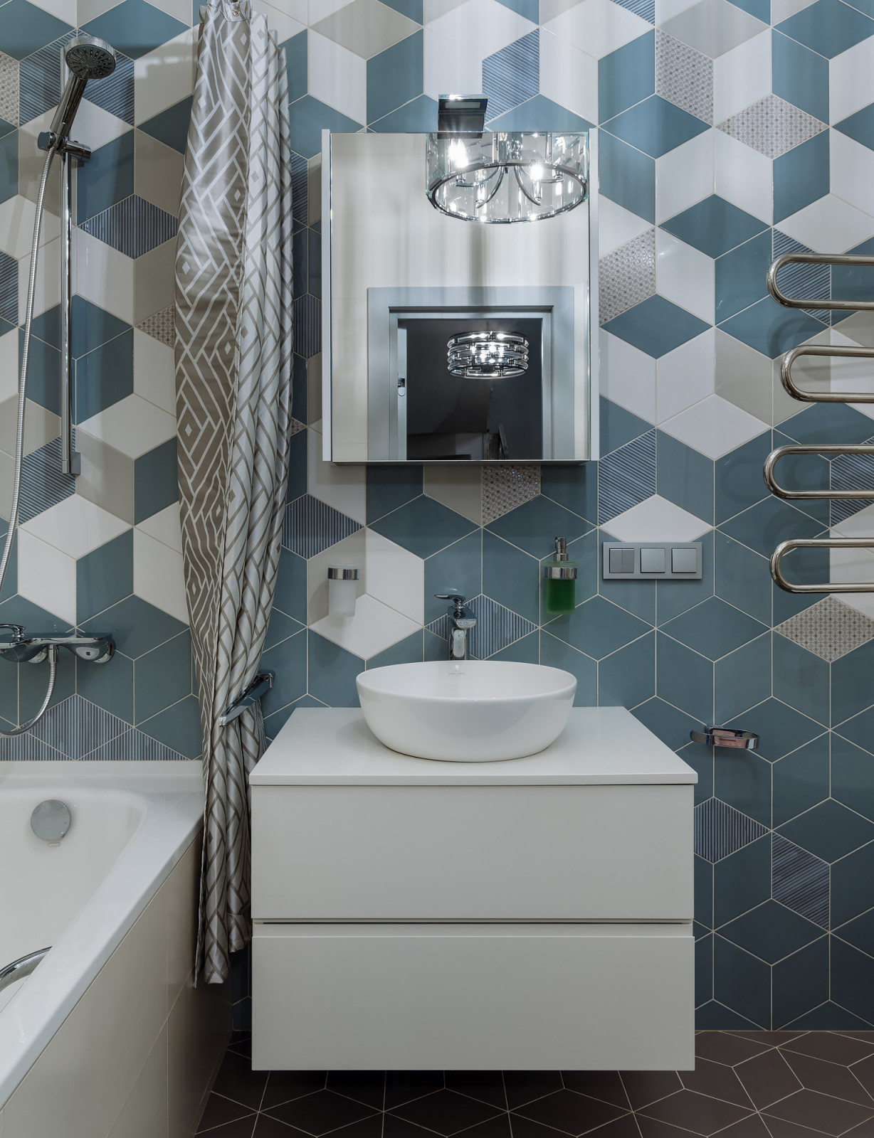 Houzz тур: Таунхаус с детскими-капсулами и фамильным шкафом