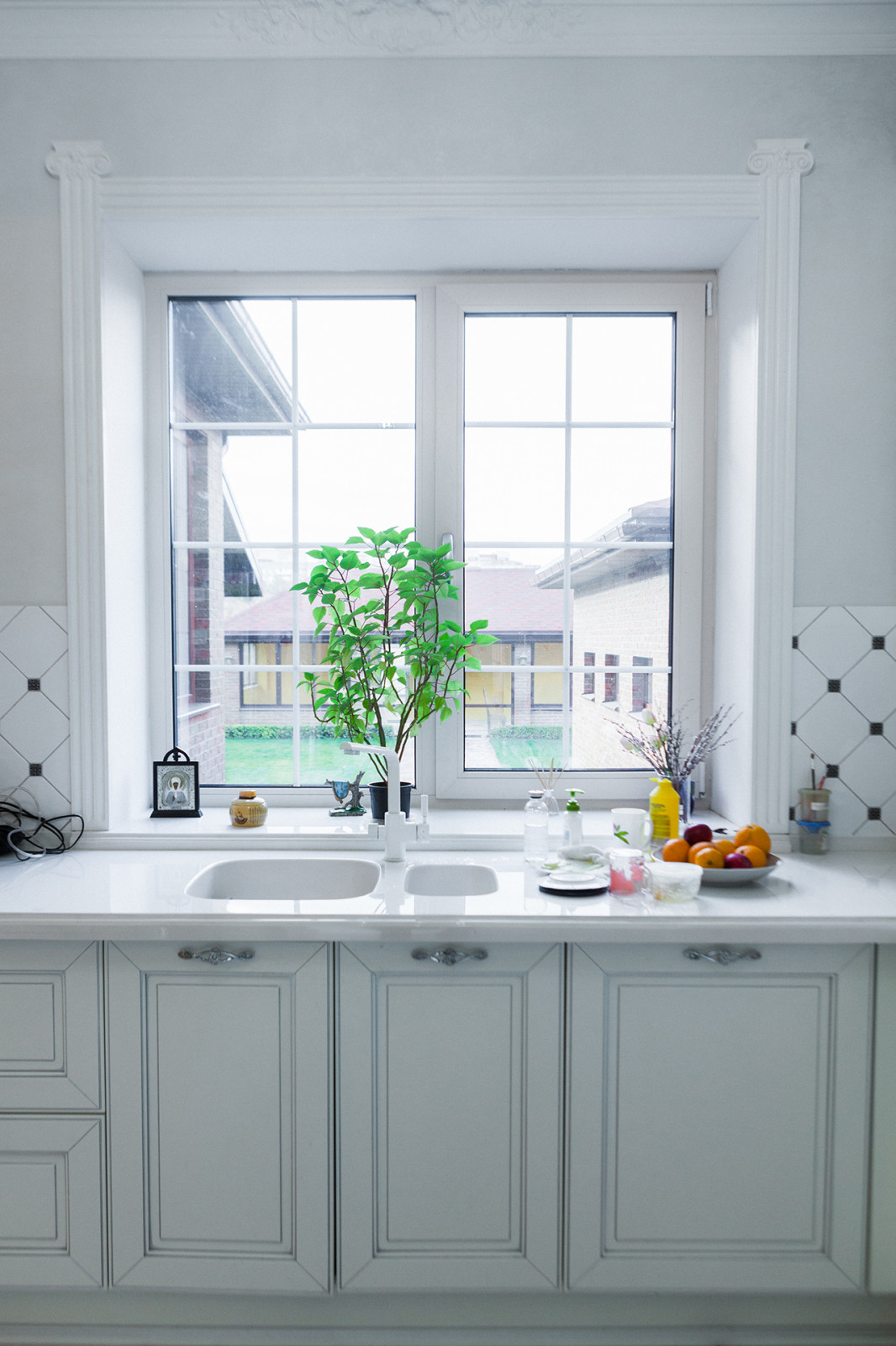 Примеры работ - белоснежная кухня