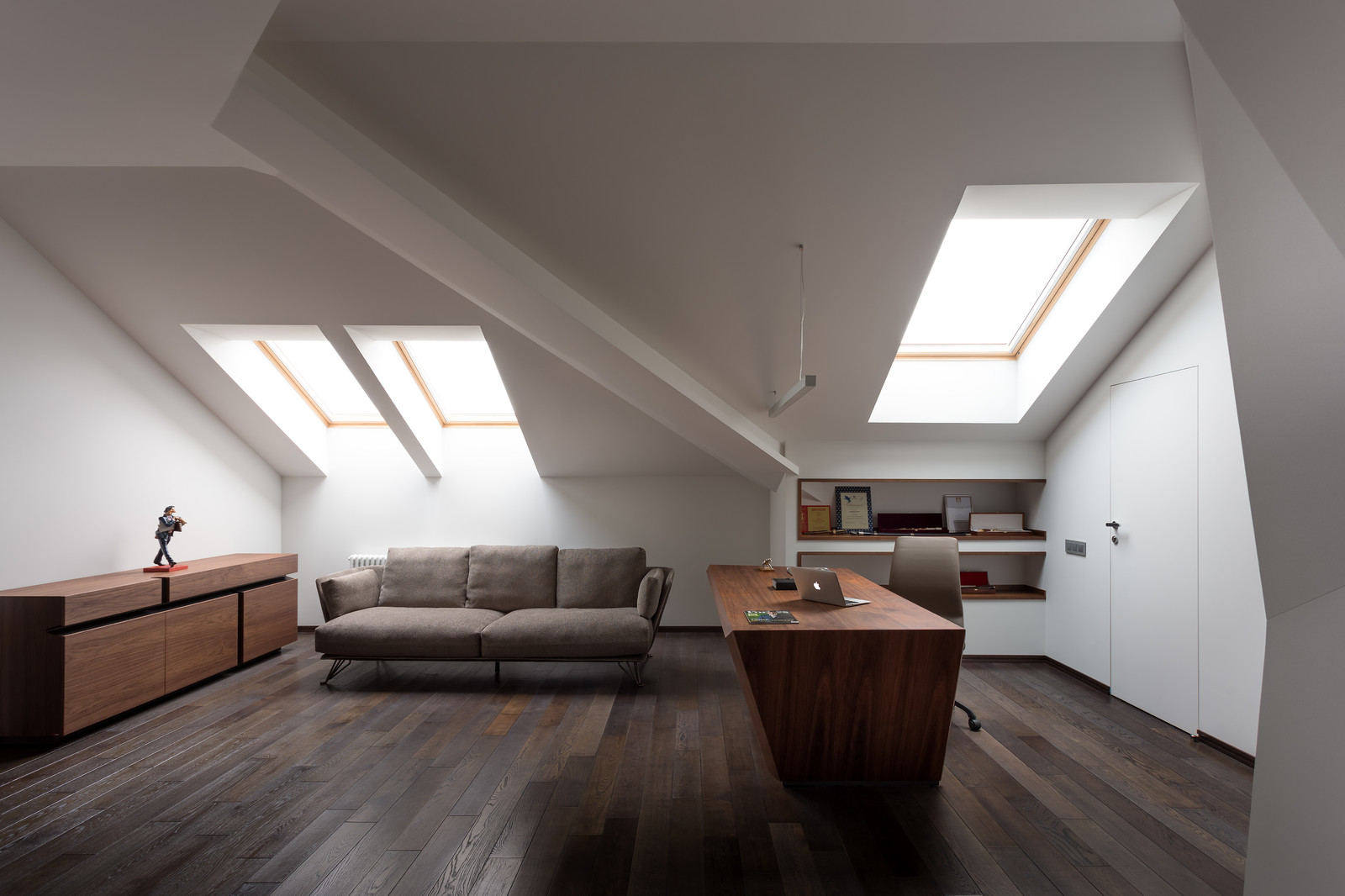 Загородный дом в посёлке Montevil - интерьеры