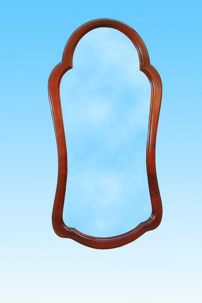 Зеркала в деревянном багете