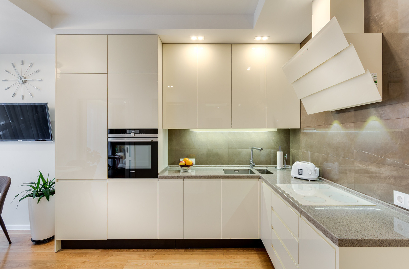 30 метров над уровнем неба