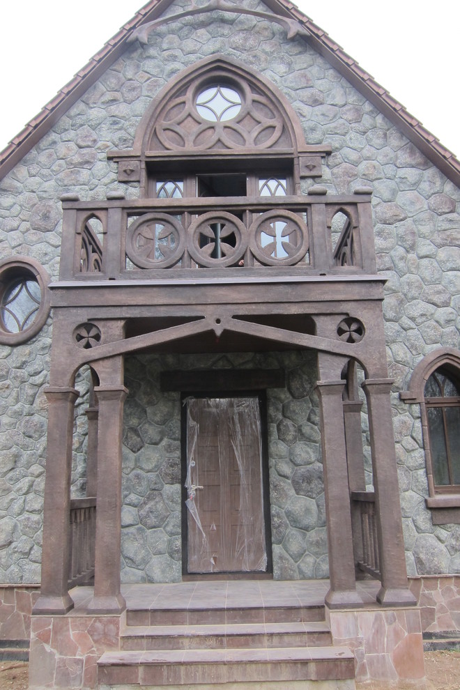 Готический дом