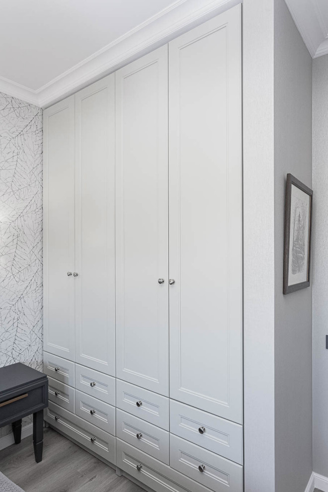 Современный шкаф в спальню