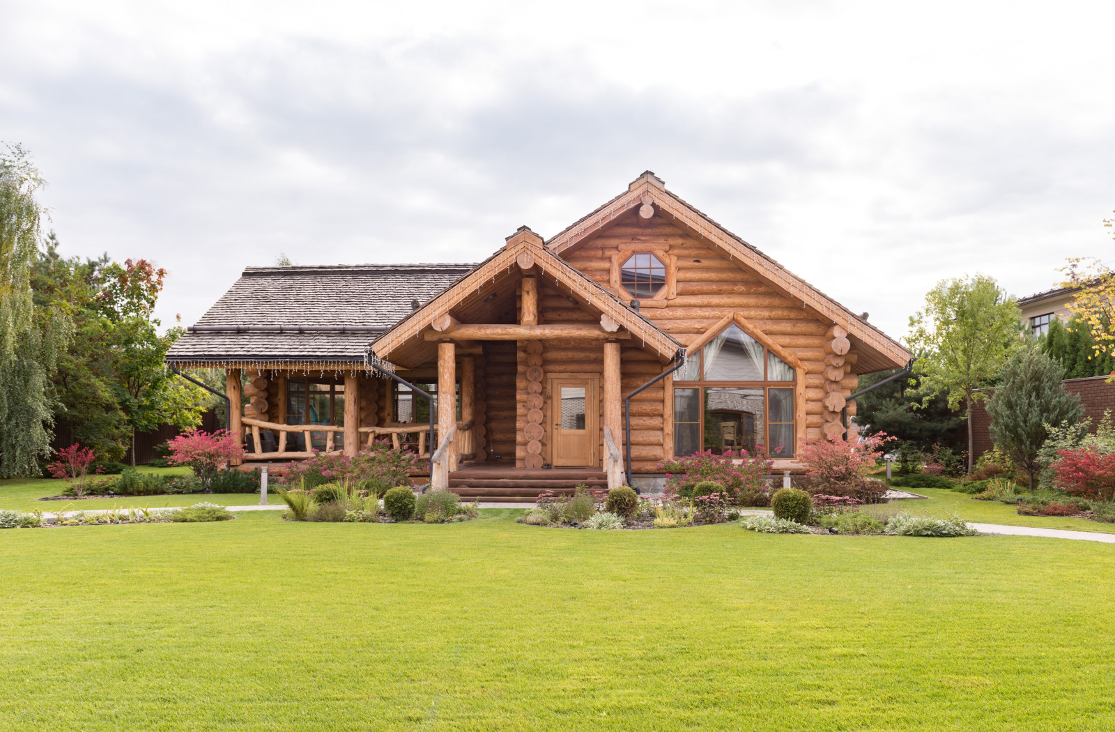 Здание Бани с бассейном комплекс отдыха