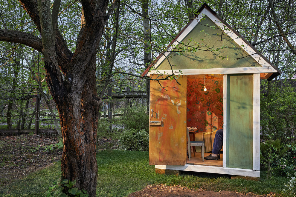 Вопрос: Как (и чем) покрасить деревянный дом снаружи