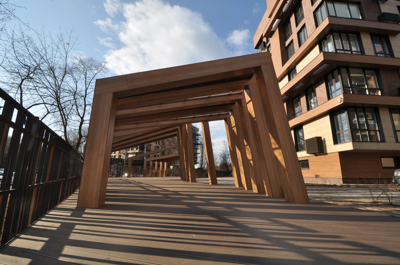 БЕСЕДКА. ЖК ОЛИМПИЙСКАЯ ДЕРЕВНЯ. НОВОГОРСК