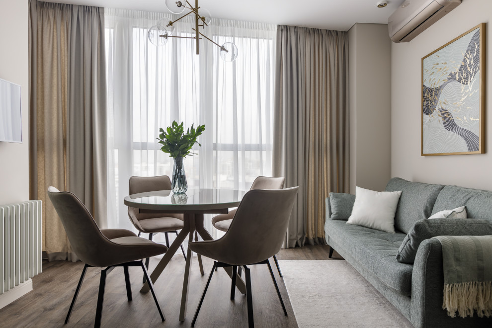 Интерьер квартиры в Приморском районе Санкт-Петербурга с видом на Лахта Центр