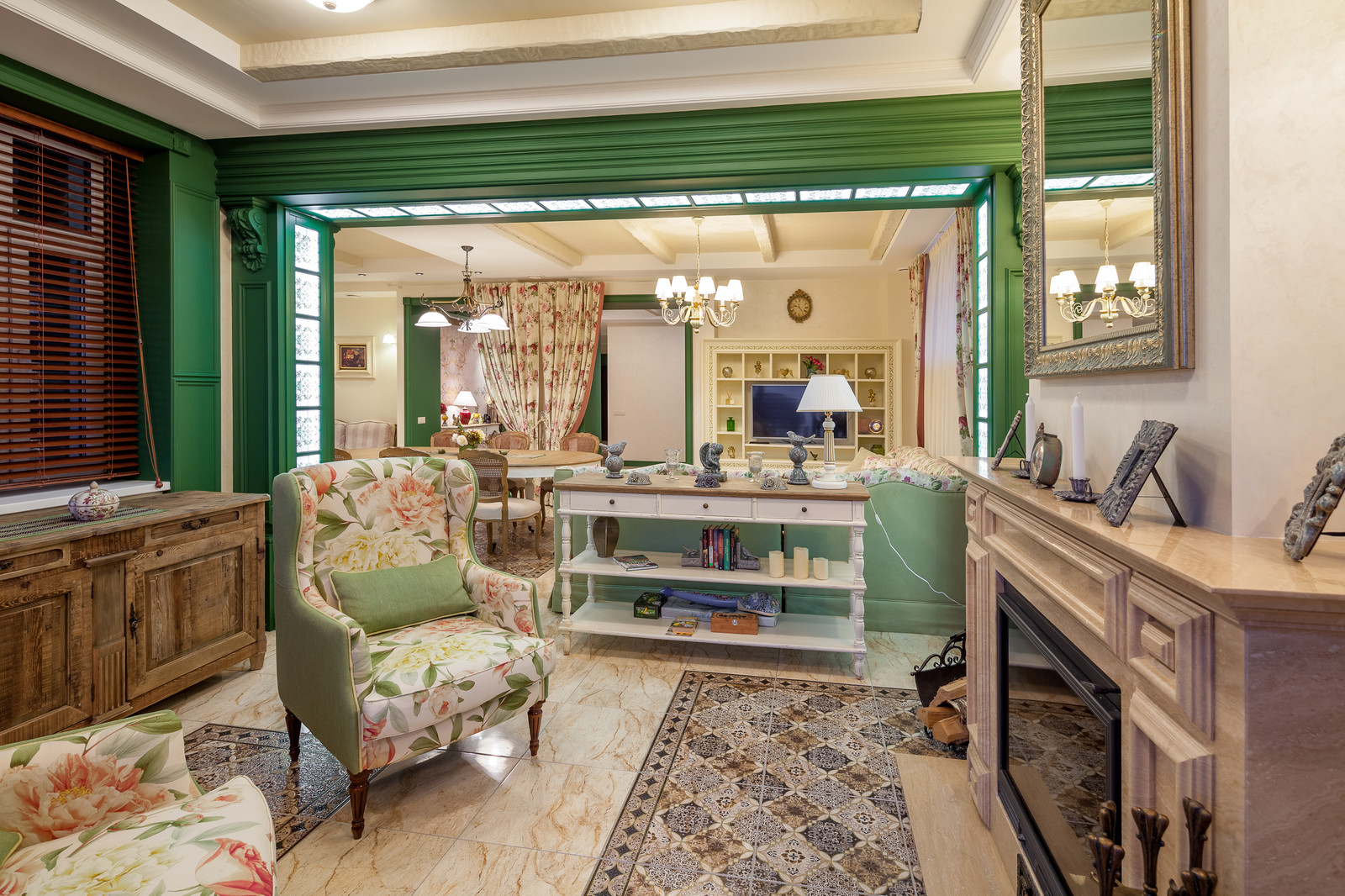 Двухэтажный дом с цокольным этажом и мансардой