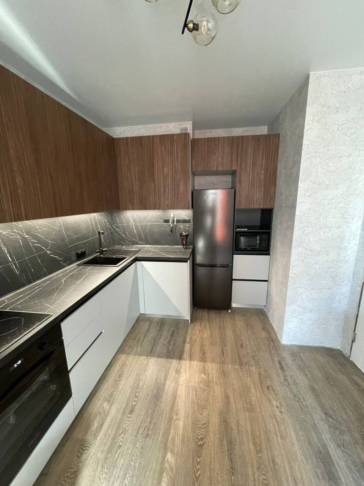 Угловая кухня в современном стиле