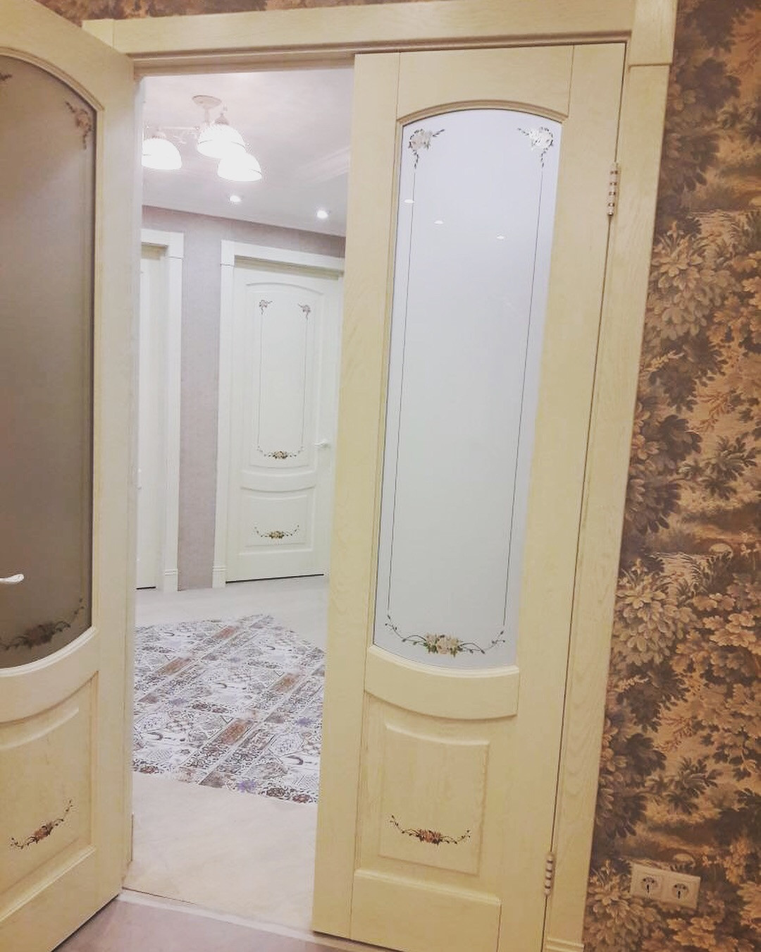 Классические двери из массива дуба