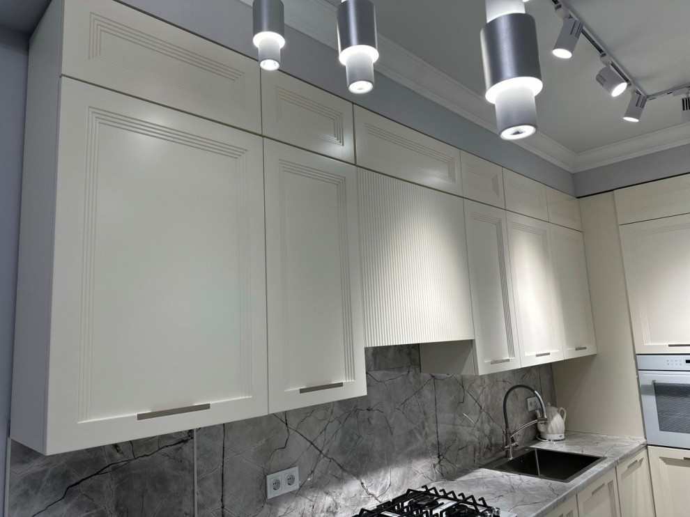 Кухня Фабиана в цвете Белло, выполненная под индивидуальный заказ.