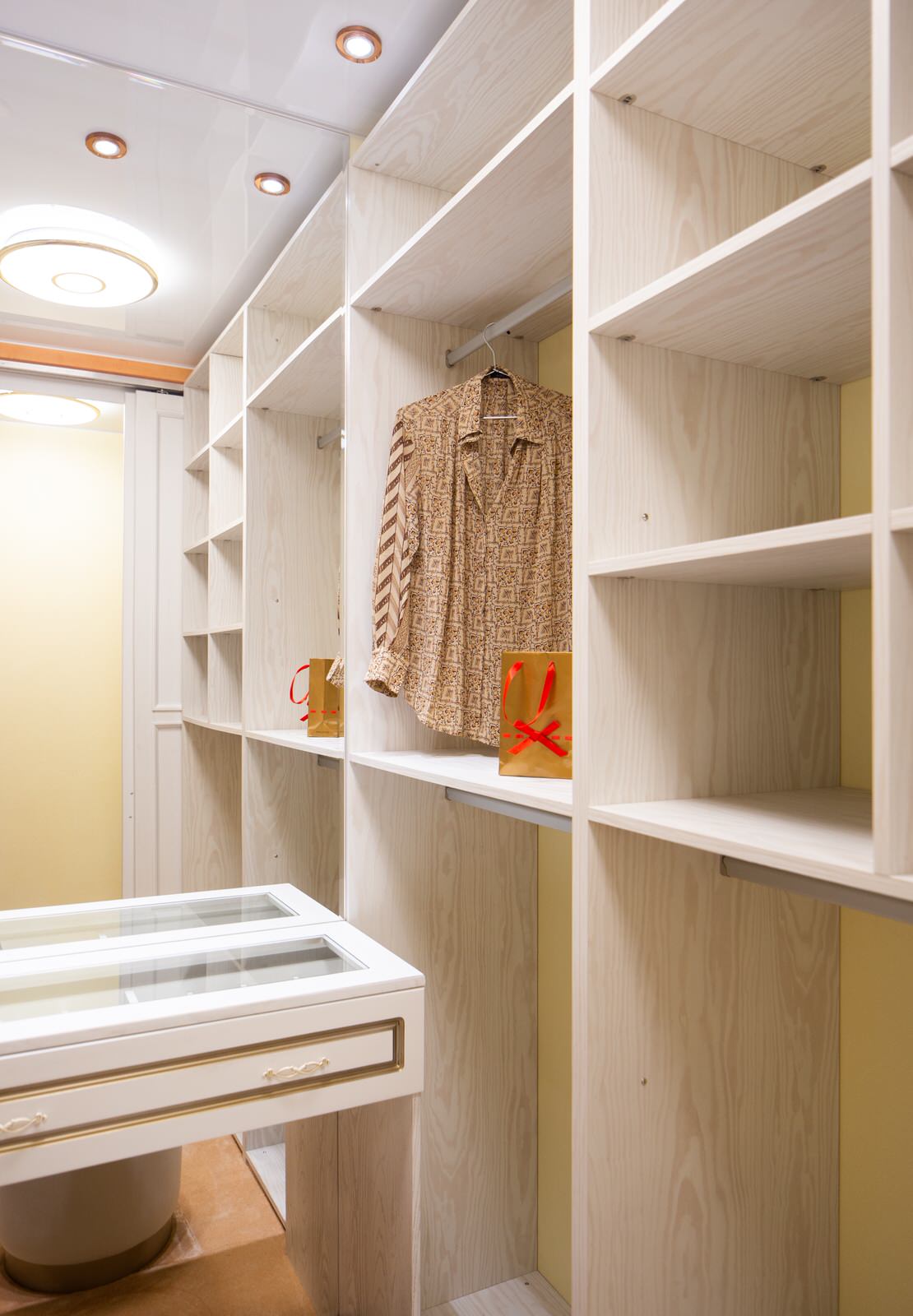 Обложка проекта: Спальня с гардеробной в квартире ЖК «Рассказово»