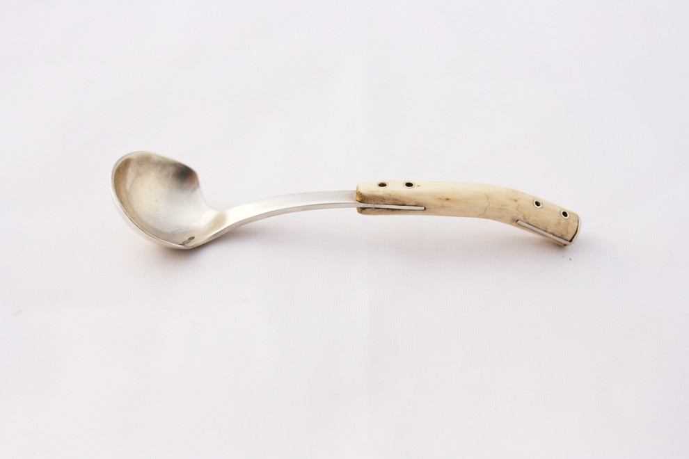 Лайфхак: Как очистить серебро от черноты