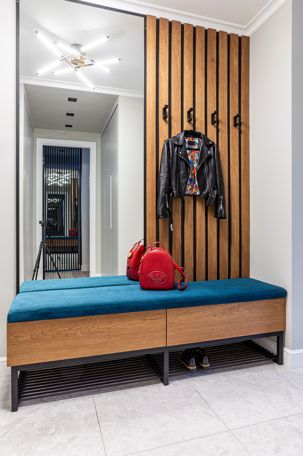 В сиреневых тонах (3-х комнатная квартира 66,7 м²)