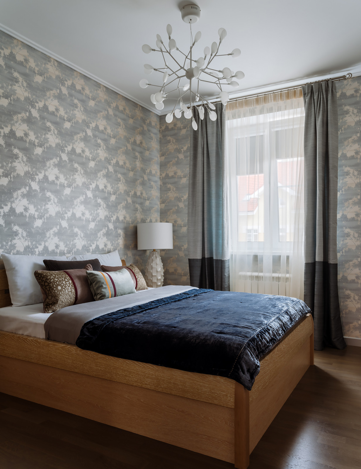 Houzz тур: Таунхаус с детскими-капсулами и фамильным шкафом