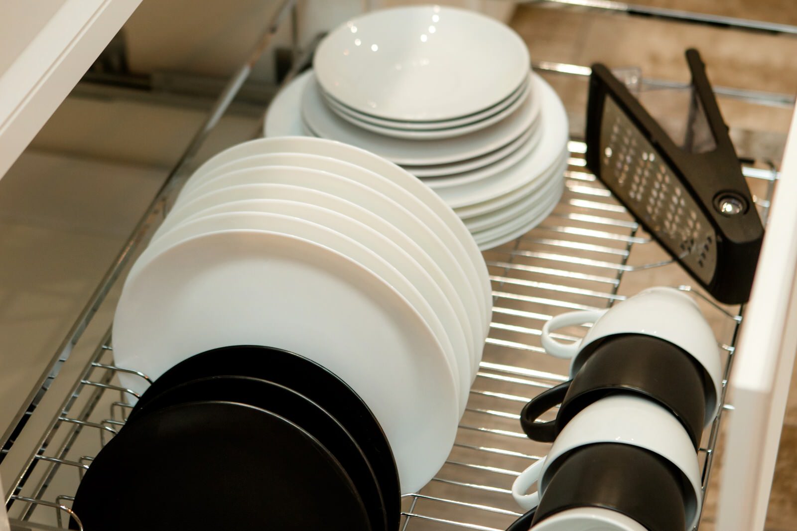 Кухня без верхних шкафов