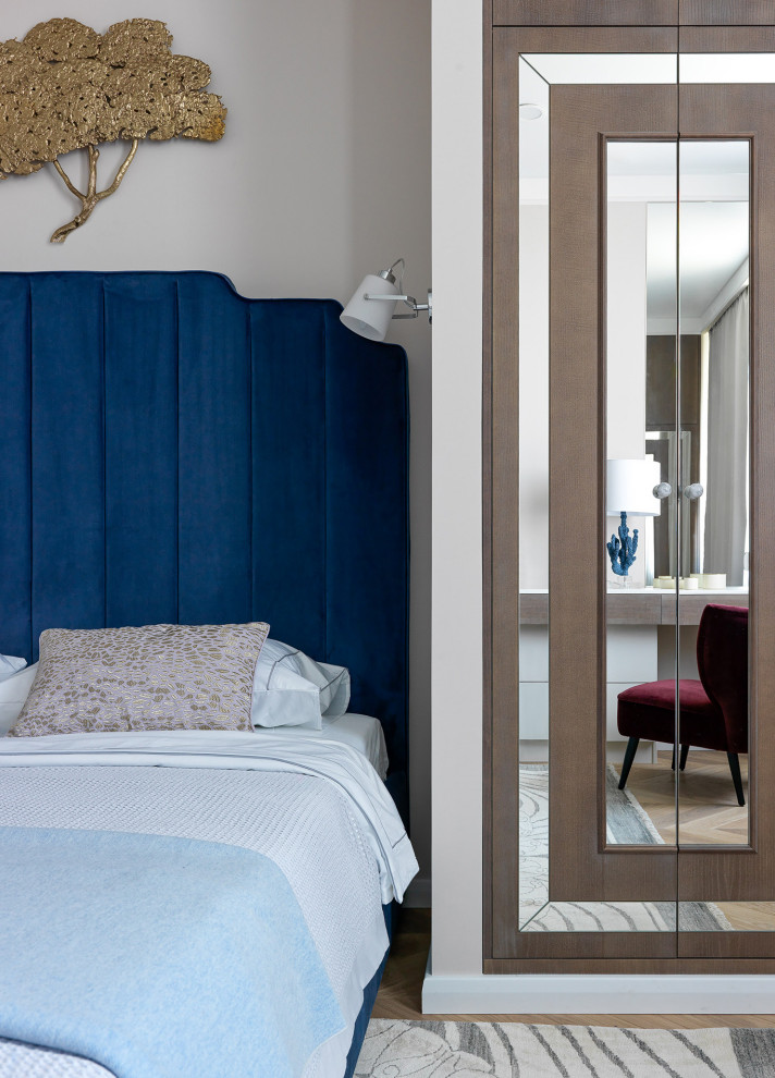 Arartment in Saint-Petersburg by TaupeHome