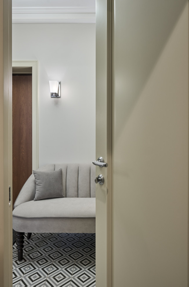 Много стекла в белом интерьере