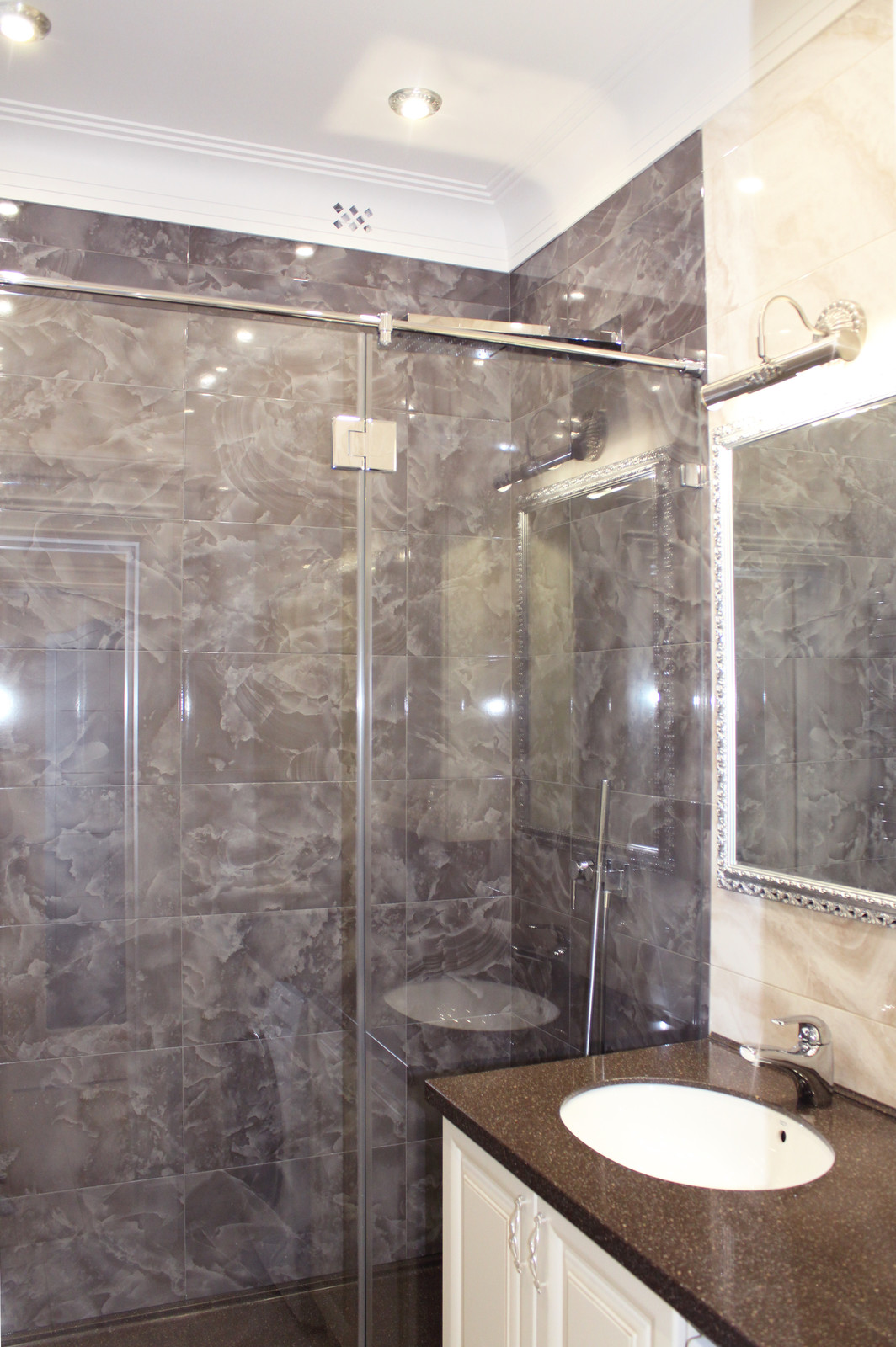 Квартира в классическом стиле с элементами ар-деко