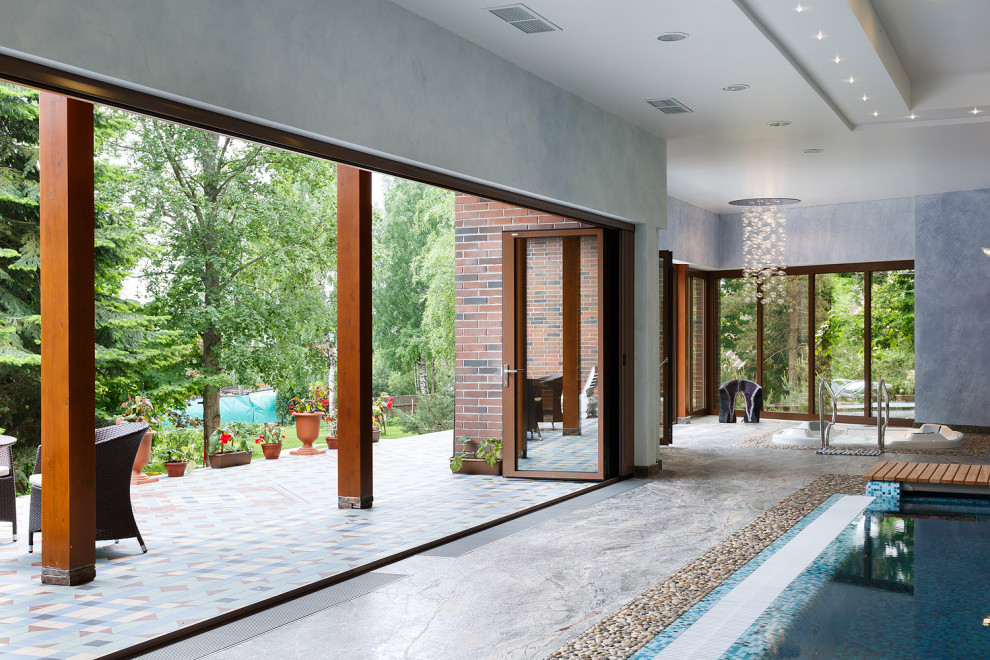 Остекление бассейна