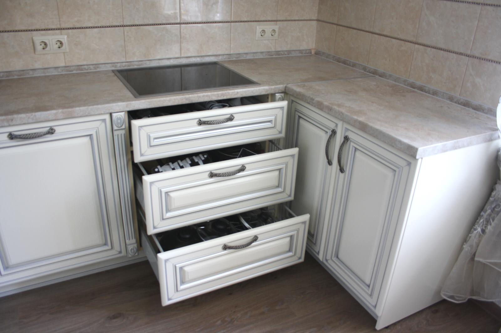 Кухни классика и неоклассика