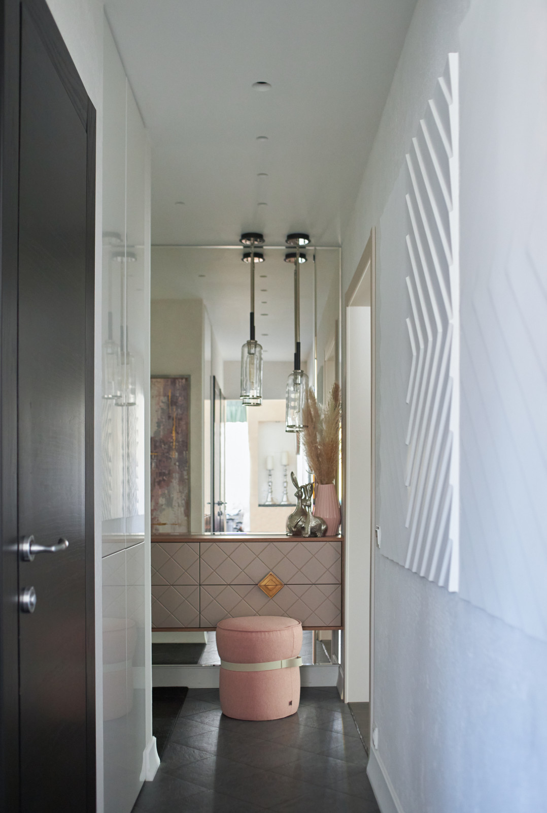 КВАРТИРА НА УЛ. «АКАДЕМИКА АНОХИНА», 60 м²