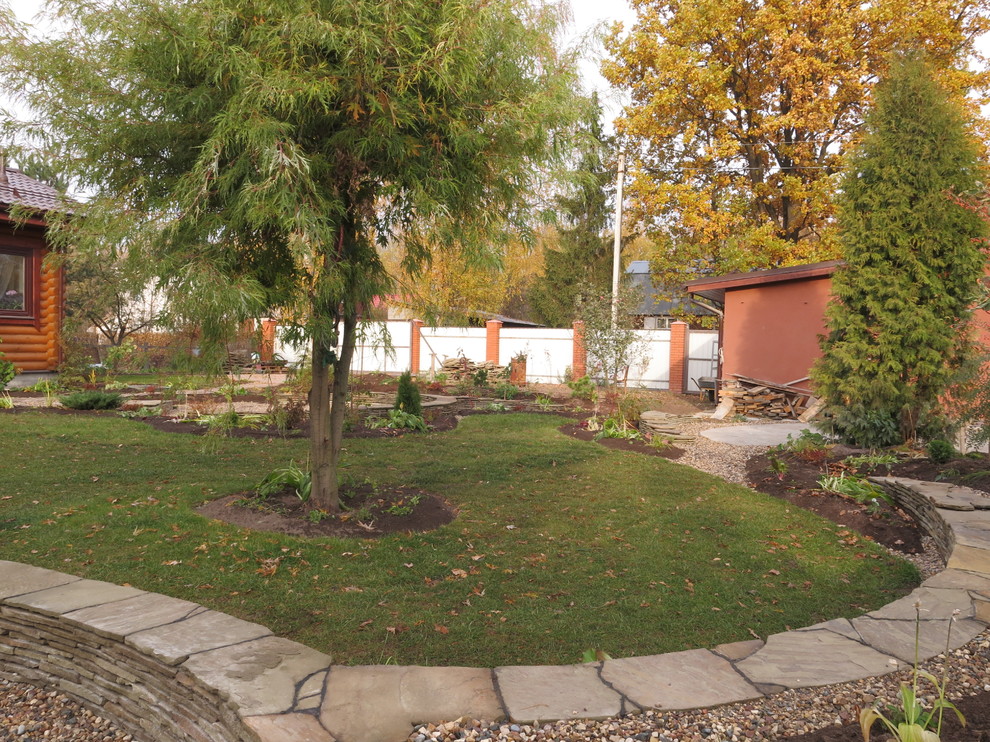 САДИК НА ЛАДОШКЕ (АЛЕНЬКИЙ ЦВЕТОЧЕК)