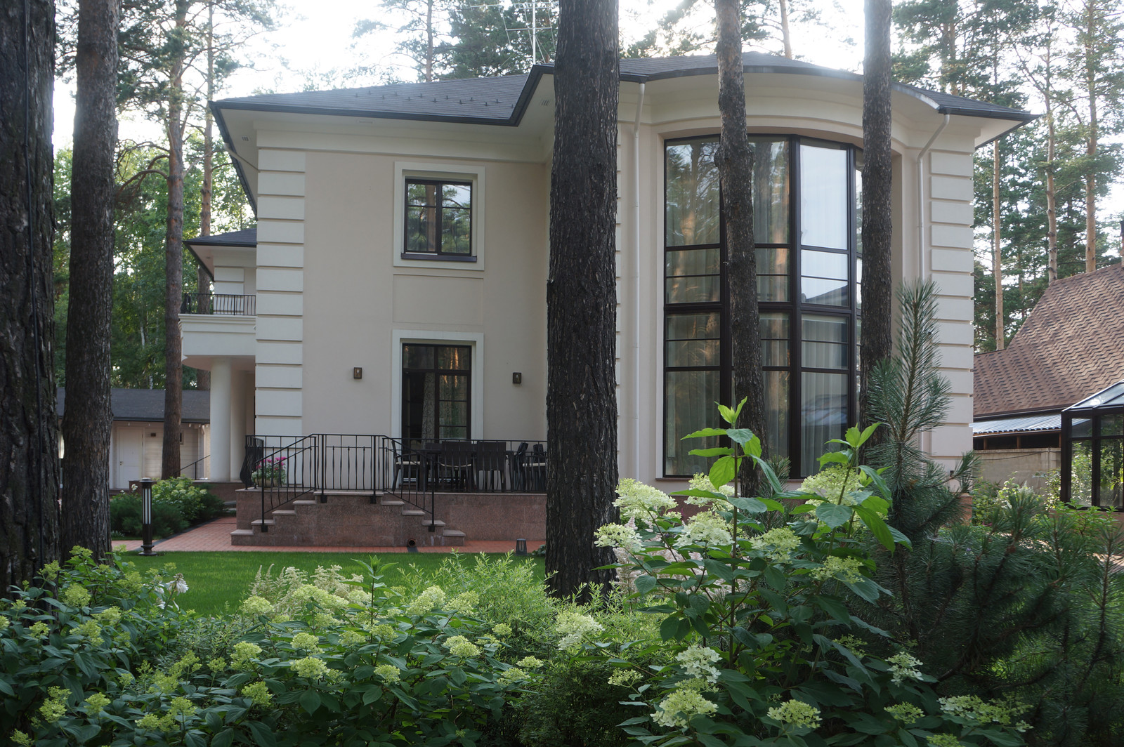 Белая усадьба