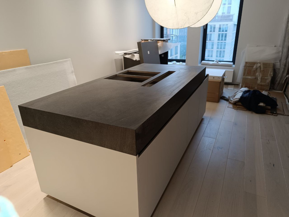 Обложка проекта: Кухонный остров с вырезами под варочную панель и вытяжку