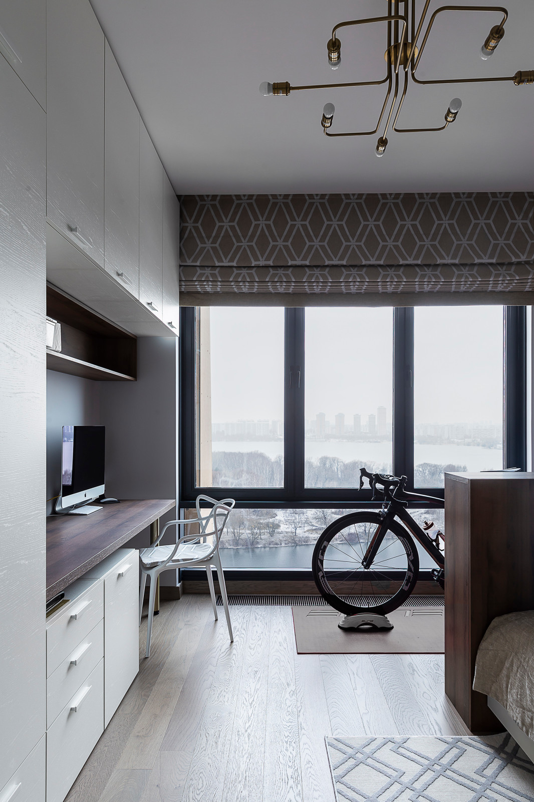 Обложка проекта: Рабочий кабинет с гостевым санузлом. Современный стиль и классика.