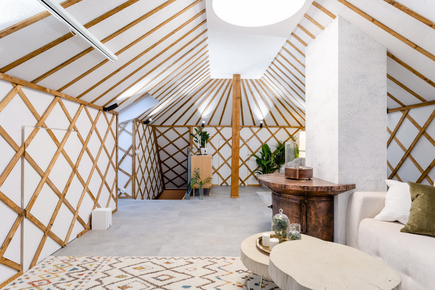 Малайская хижина в подмосковной мансарде