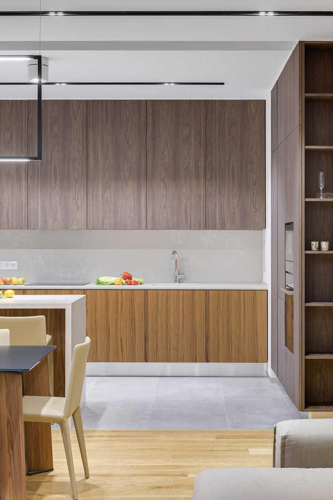 Мягкие тона и отделка деревом придают уют