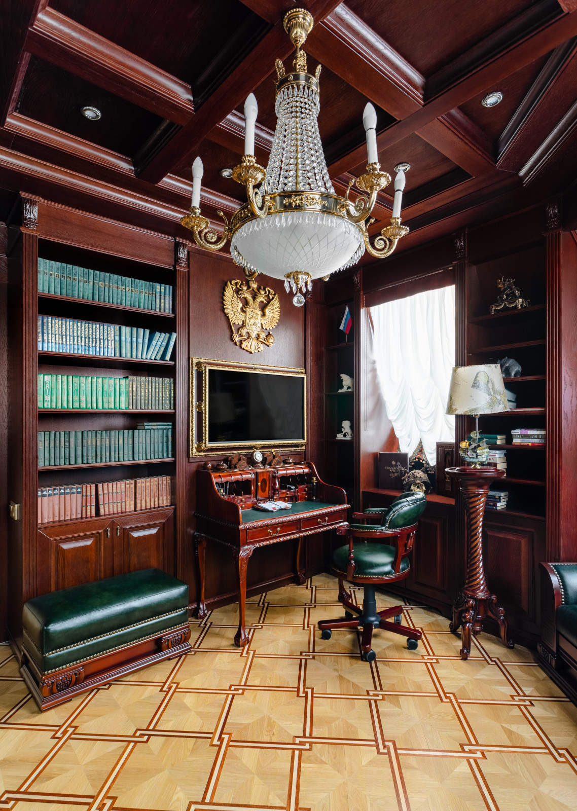 Обложка проекта: Кабинет в частном доме.