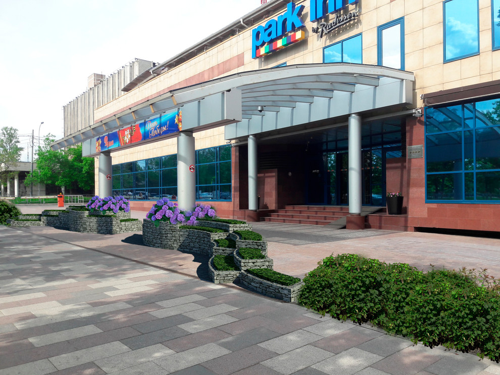 Дизайн входной группы отеля PARK INN