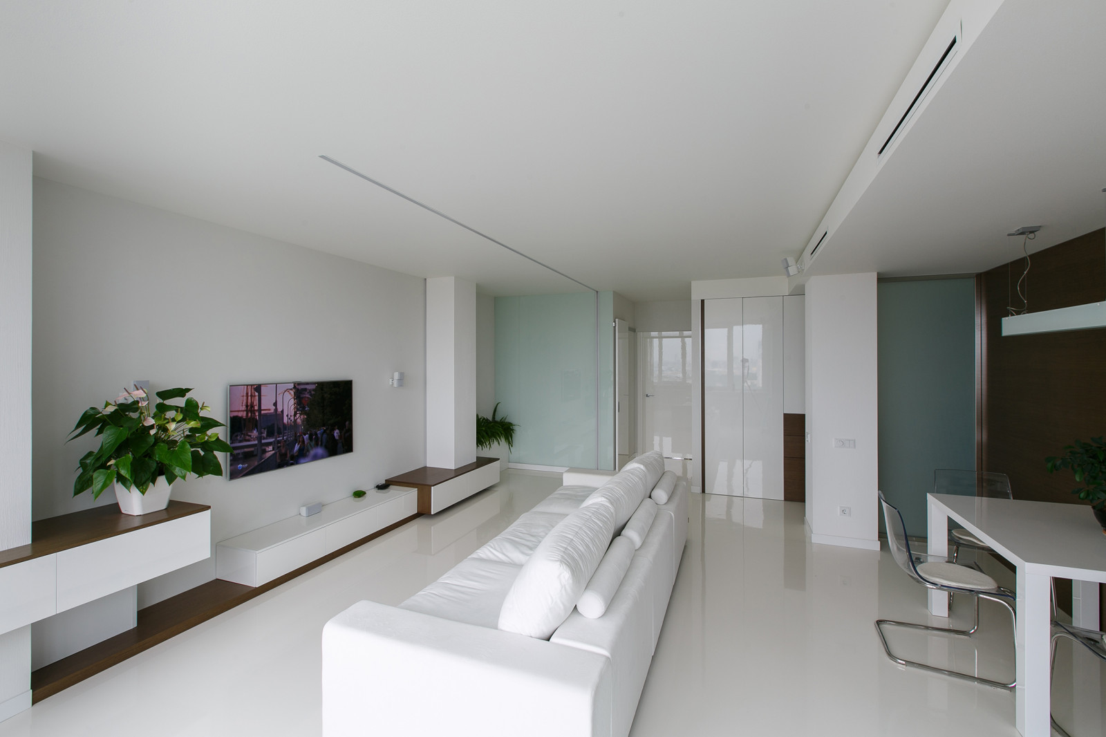 Белый интерьер