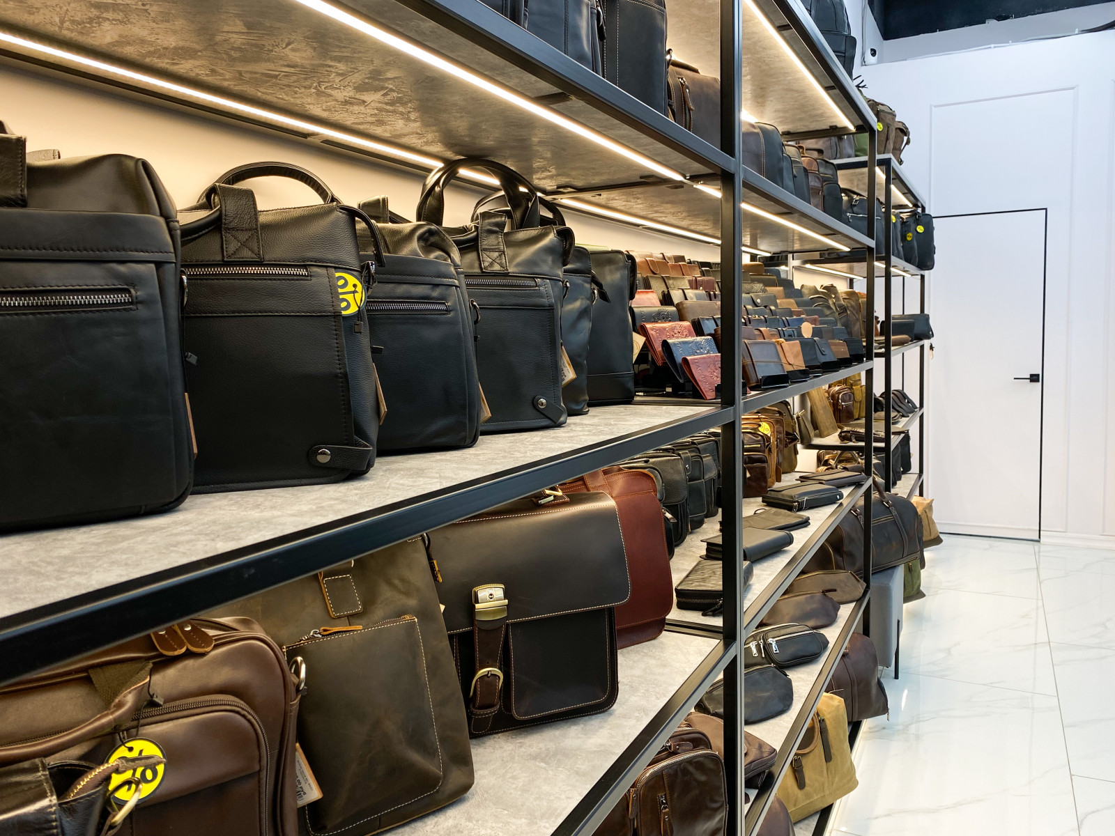 Ремонт магазина в ТЦ Красный Кит