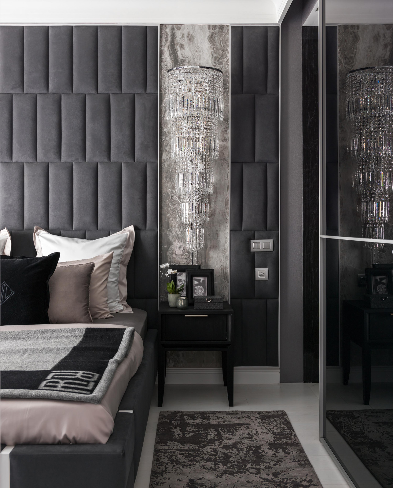 Оттенки Серого