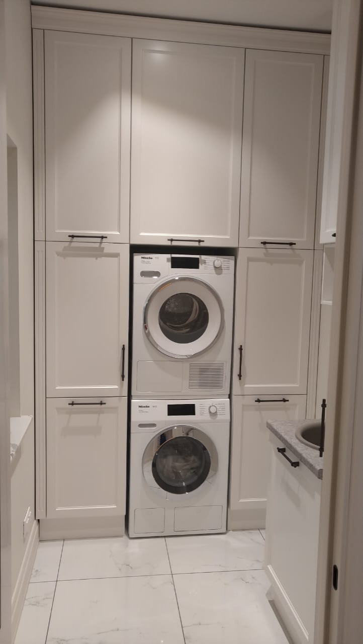 Мебель в коттедж