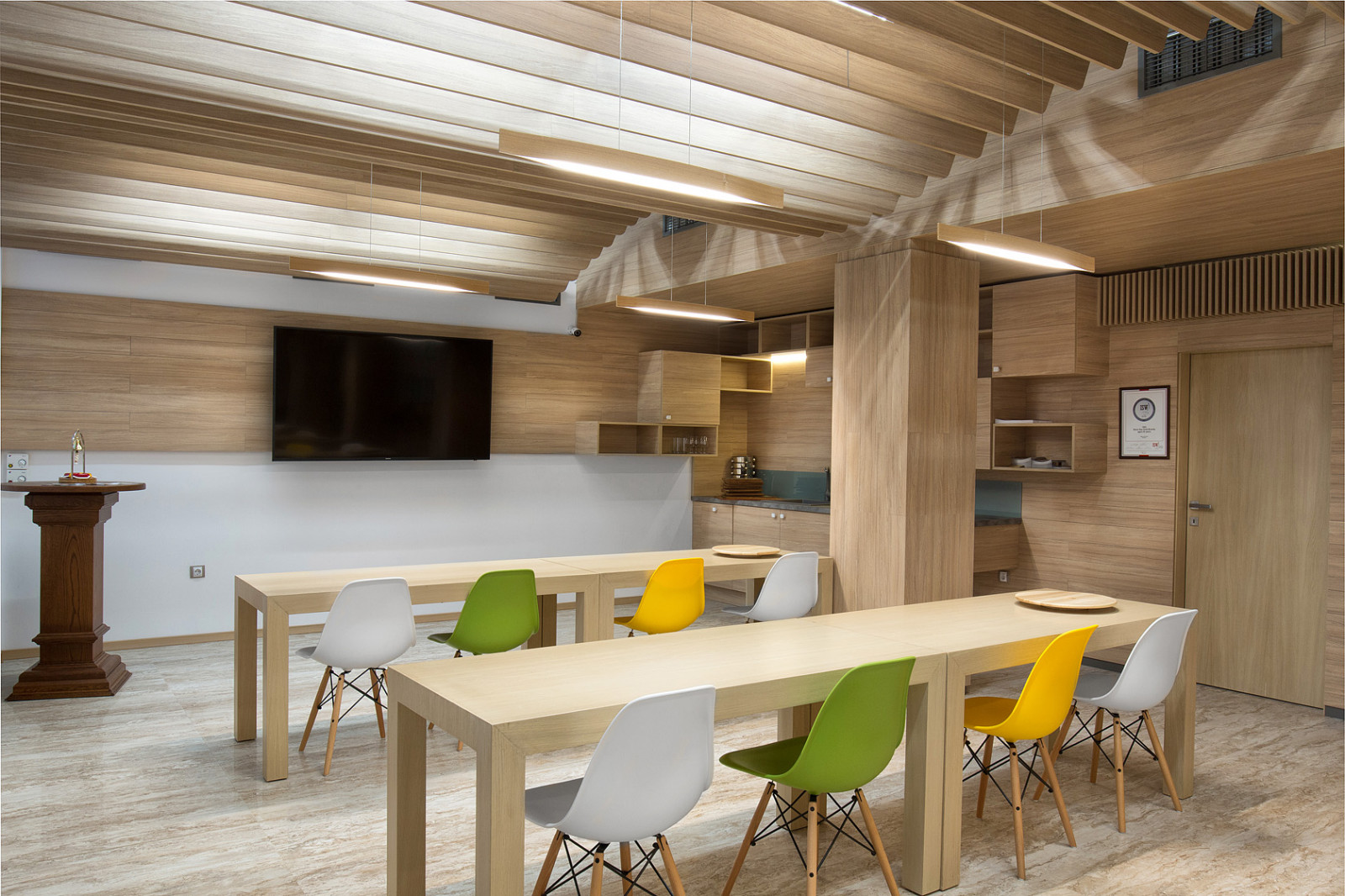 The shop Black Sea gold and testing room