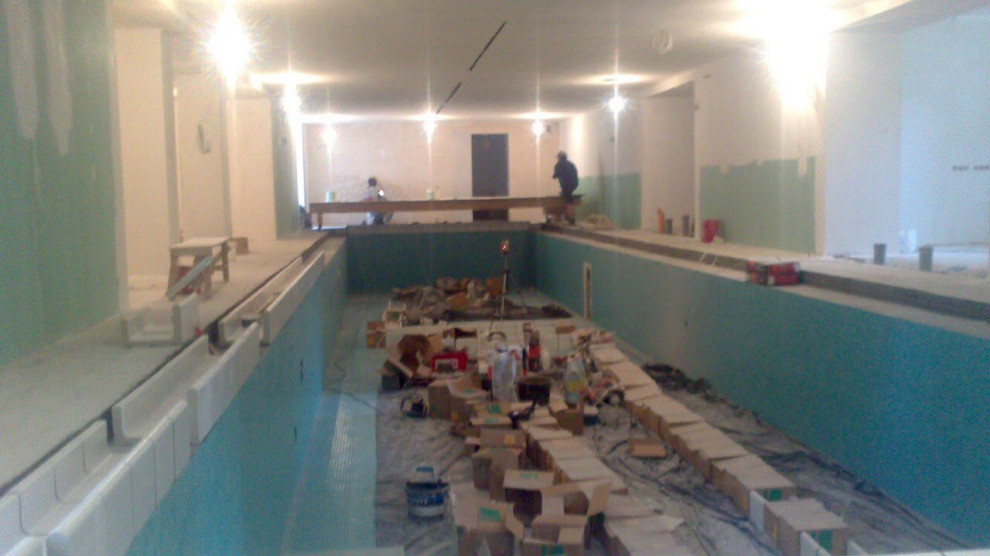 Обложка проекта: Бассейн