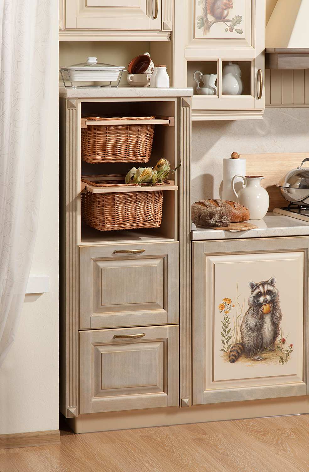 Кухонный гарнитур "Шато" с росписью "Заповедник"