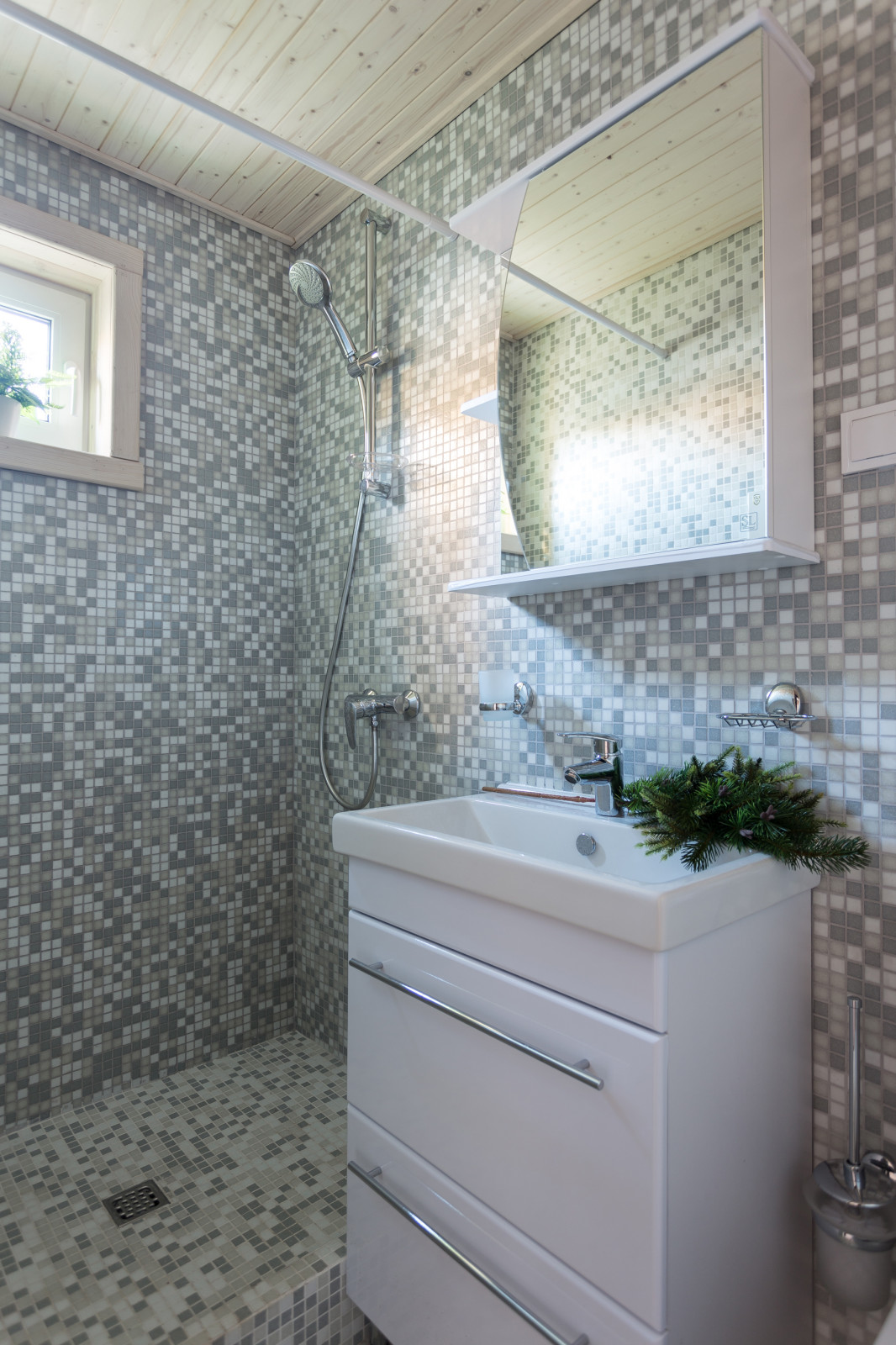 Компактная дача в стиле барнхаус.