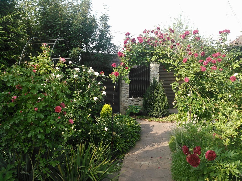 Ландшафт в пейзажном стиле с плавательным прудом 12 соток