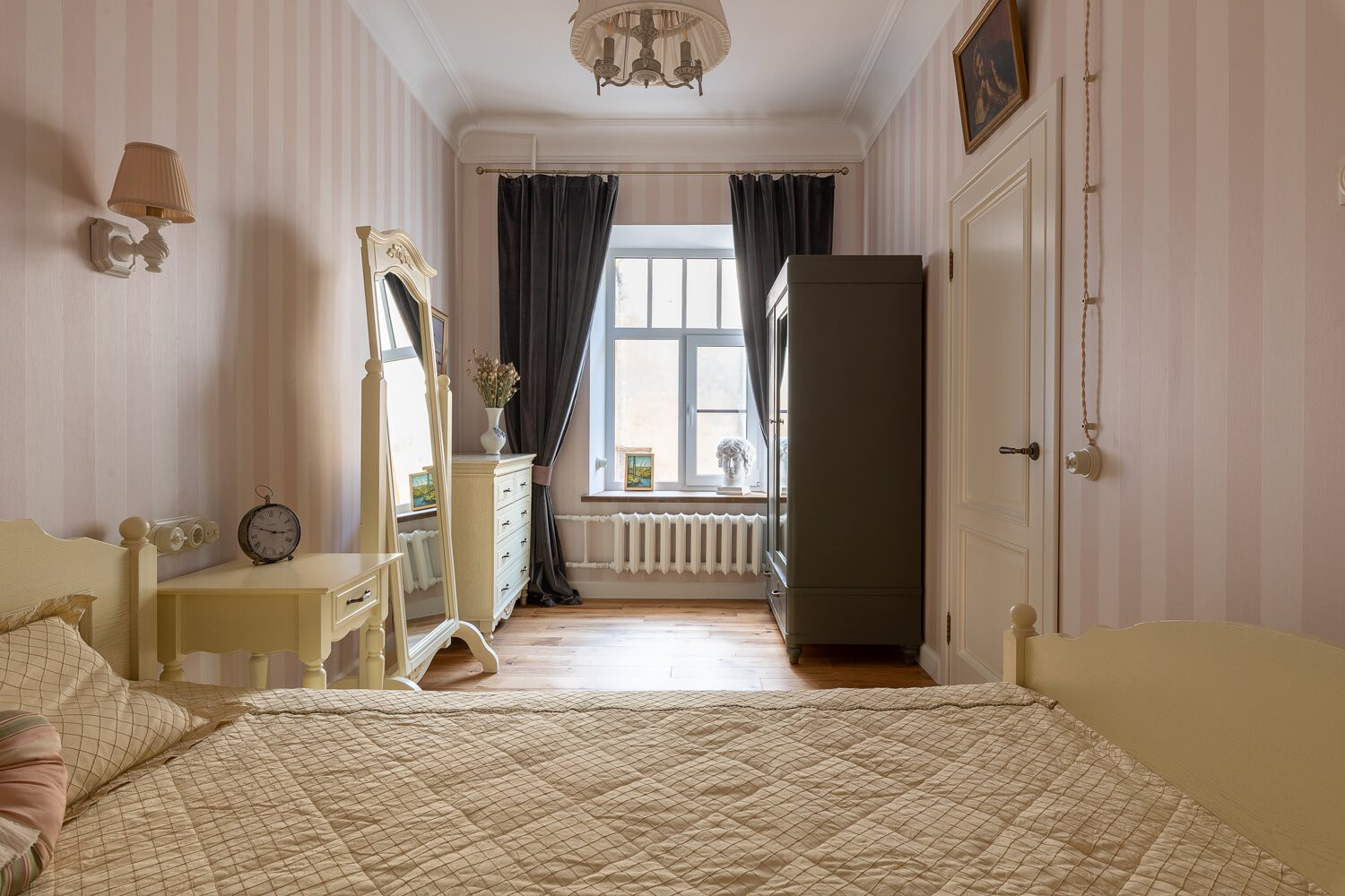 ...И под аркой на Галерной наши тени навсегда...