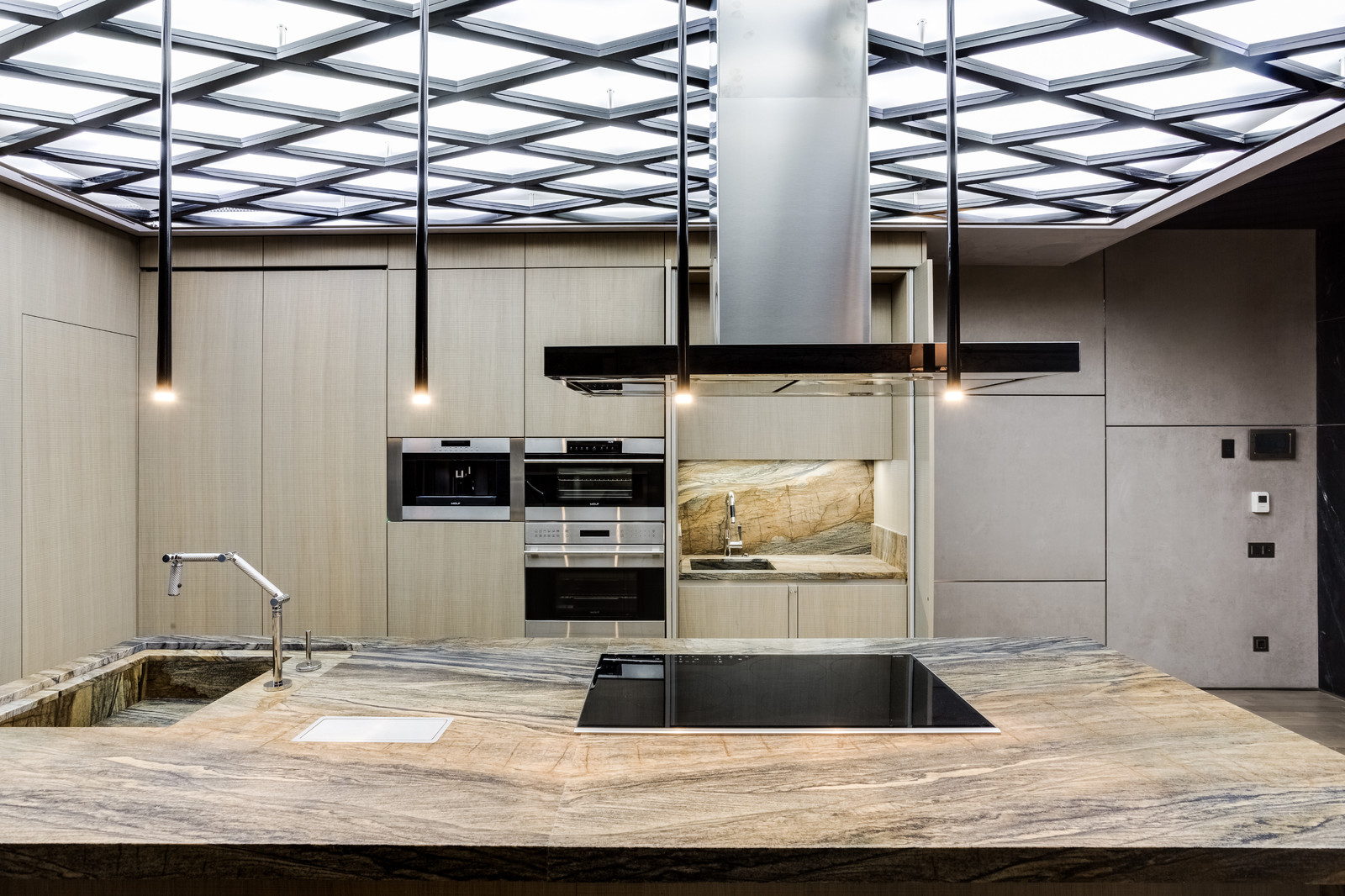 Кухня с островом