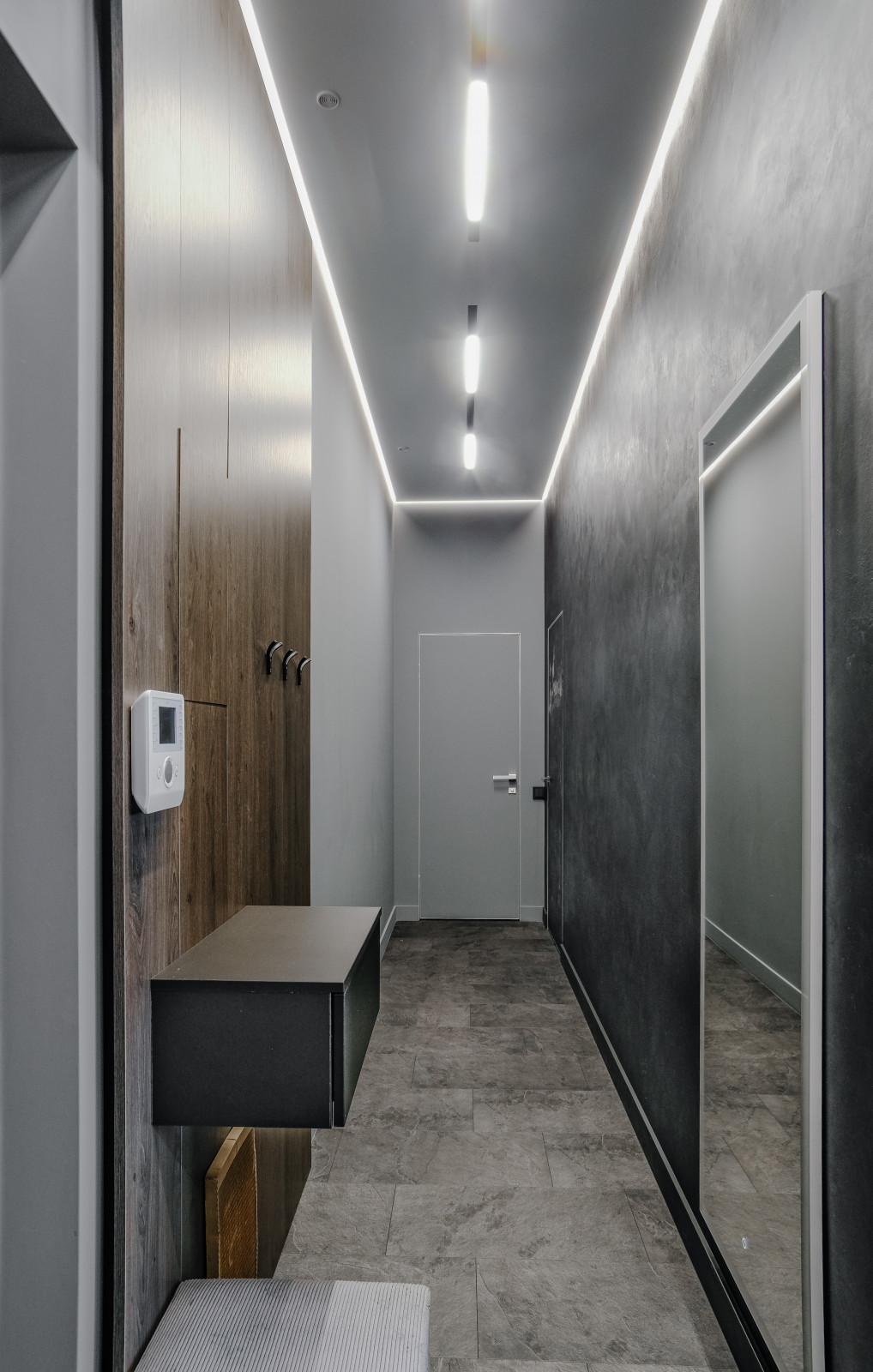 Обложка проекта: Двушка на набережной