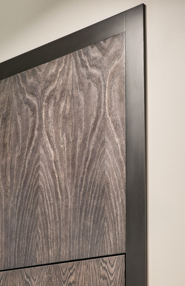 Высокие дубовые двери. 100% массив дуба.