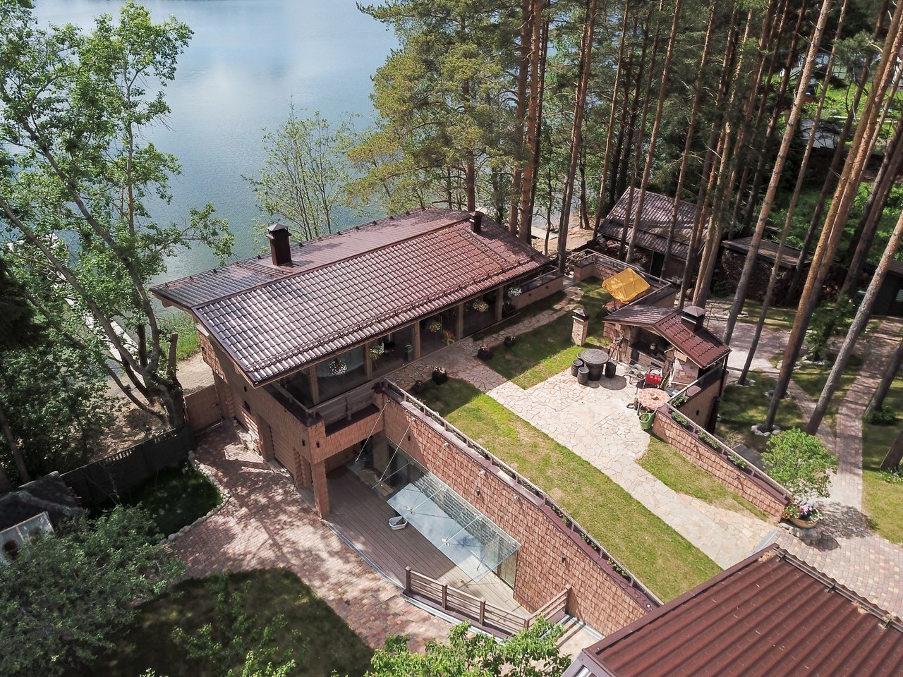 Обложка альбома: Гостевые дома